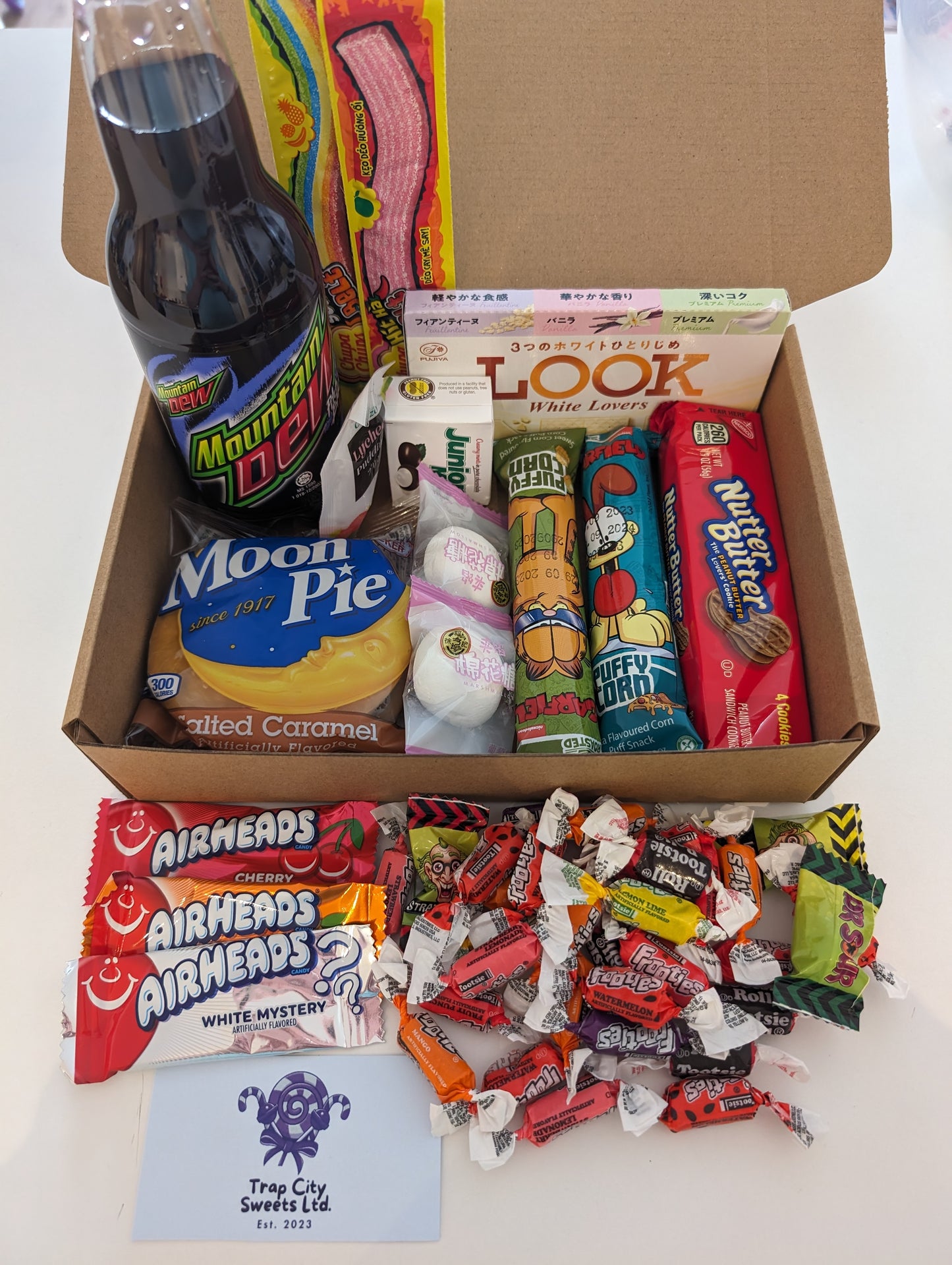 £10 American Sweets Box With A Taste of Japan